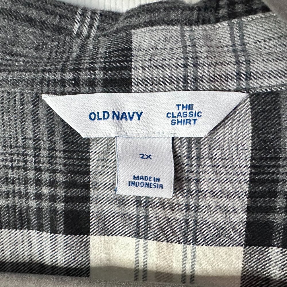 Women's 2X Old Navy Gray Plaid The Classic Flannel Button Down Shirt 100% Cotton - Picture 3 of 7